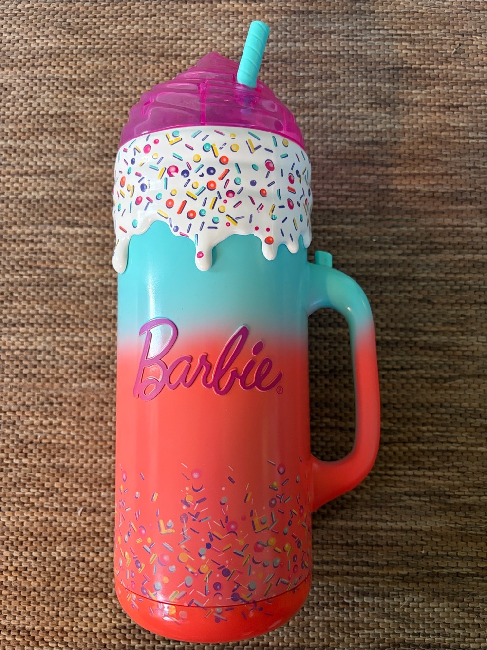 Barbie Pop & Reveal, Rise & Surprise play container, Tumbler Storage Case